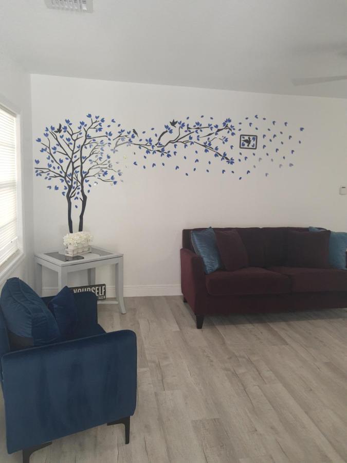 Bush Garden Park Nearby Apartments Тампа Экстерьер фото